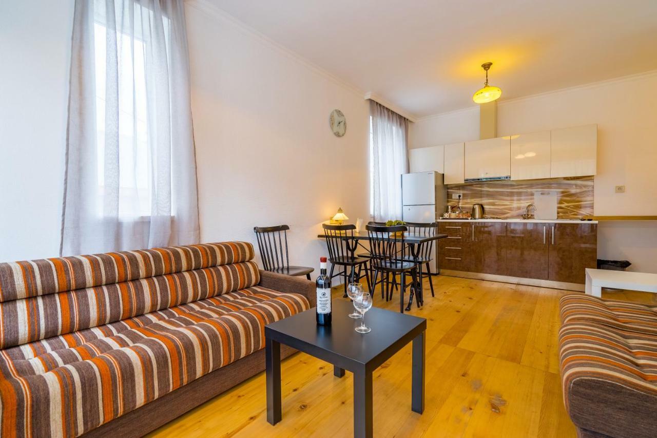 Svaneti Apartment Mestia Luaran gambar